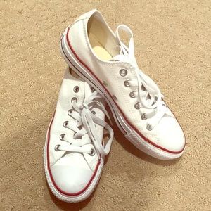 Converse Chuck Taylor All Star Women’s 7.5 US